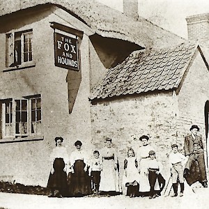 Fox & Hounds