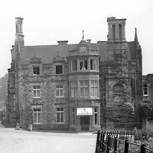 Knoyle House