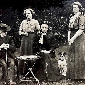 Canon Milford and family we think late 1800's
